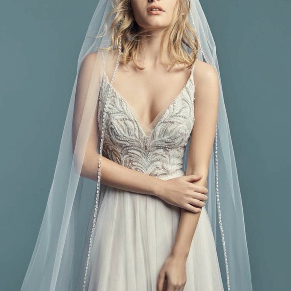 Maggie Sottero Charlene Wedding Dress - Picture 3 of 5